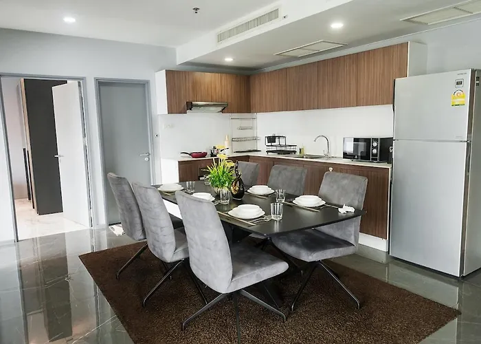 Delux Modern 3br - 1 Min To Thong Lor Bts 公寓 *